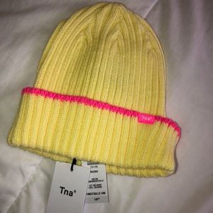 Tna beanie